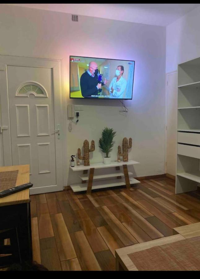 Studio Meuble Tout Equipe!! Boujan-sur-Libron Ngoại thất bức ảnh